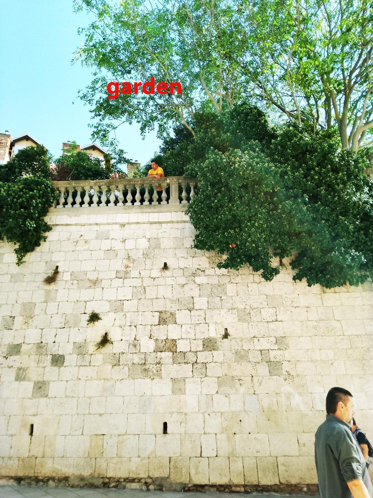 Apartamento Garden In The Center Split Exterior foto